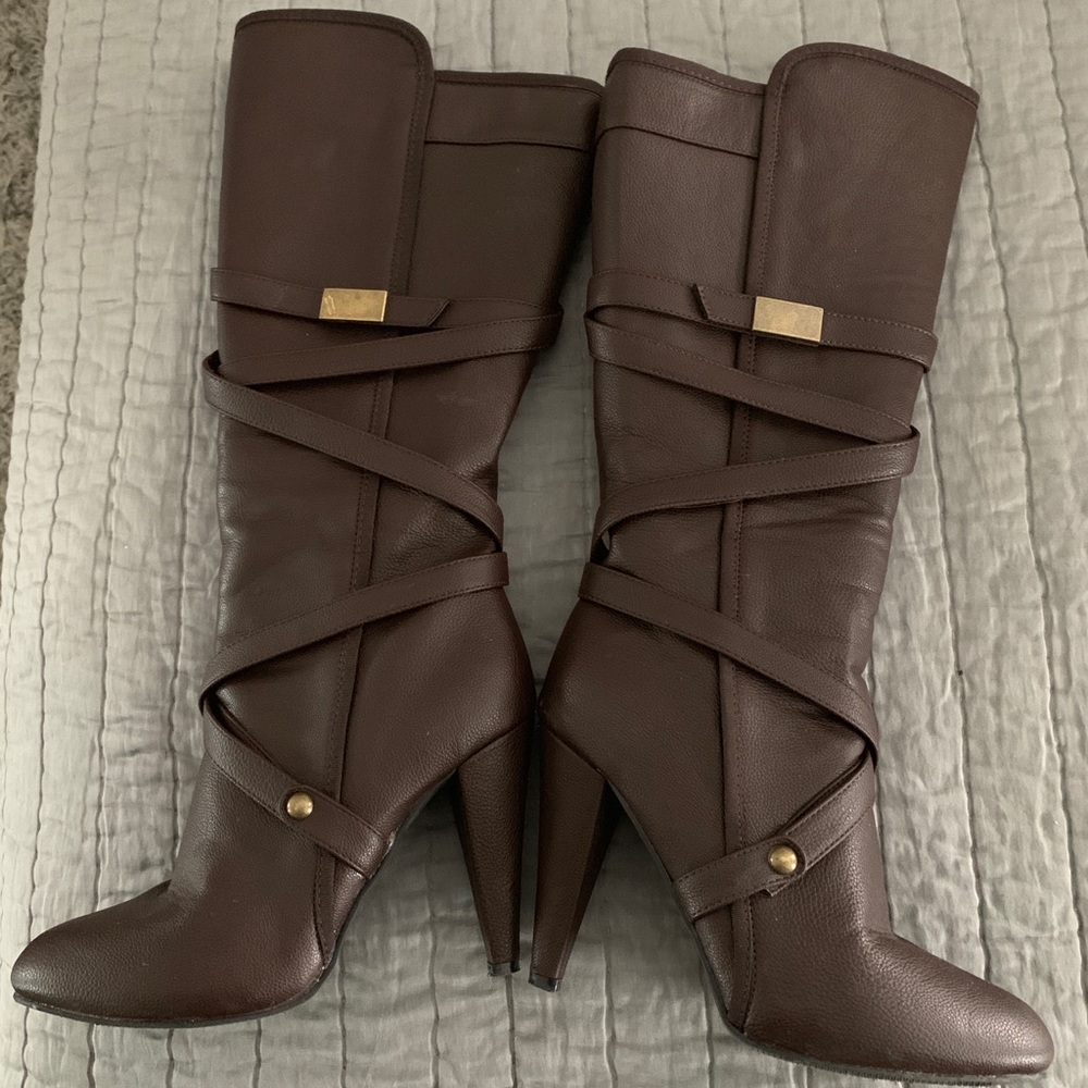 High boots with heel. Size 7